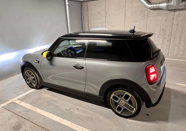 MINI Cooper cena 72900 przebieg: 61500, rok produkcji 2020 z Piła małe 436